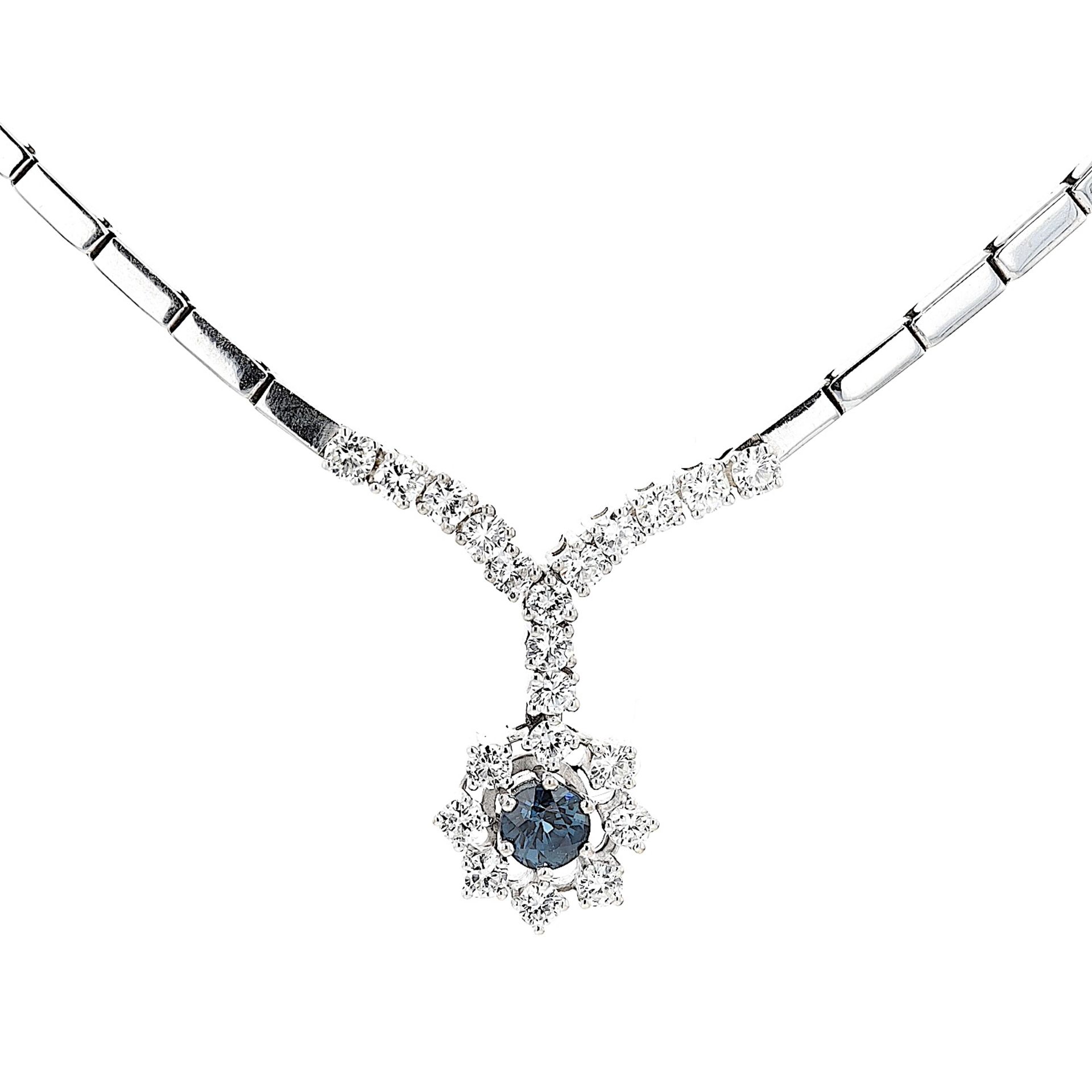 Necklace with brilliants and a sapphire