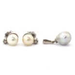 1 pair of stud earrings, 1 cultured pearl pendant 585 gold