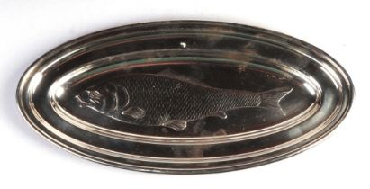 A WMF silver plated fish platter, decorated in relief with a fish, 25cm wide.