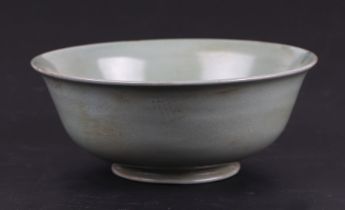 A Chinese celadon glaze bowl, 14.5cms diameter.