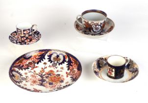 A small quantity of late 18th and 19th century porcelain ceramics to include a Derby Imari pattern