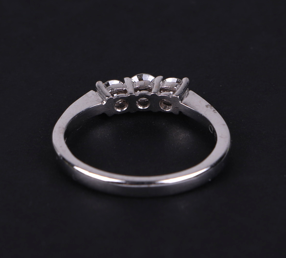 A certificated 18ct white gold graduated three stone diamond ring, diamond approx 0.51ct, approx - Image 4 of 8