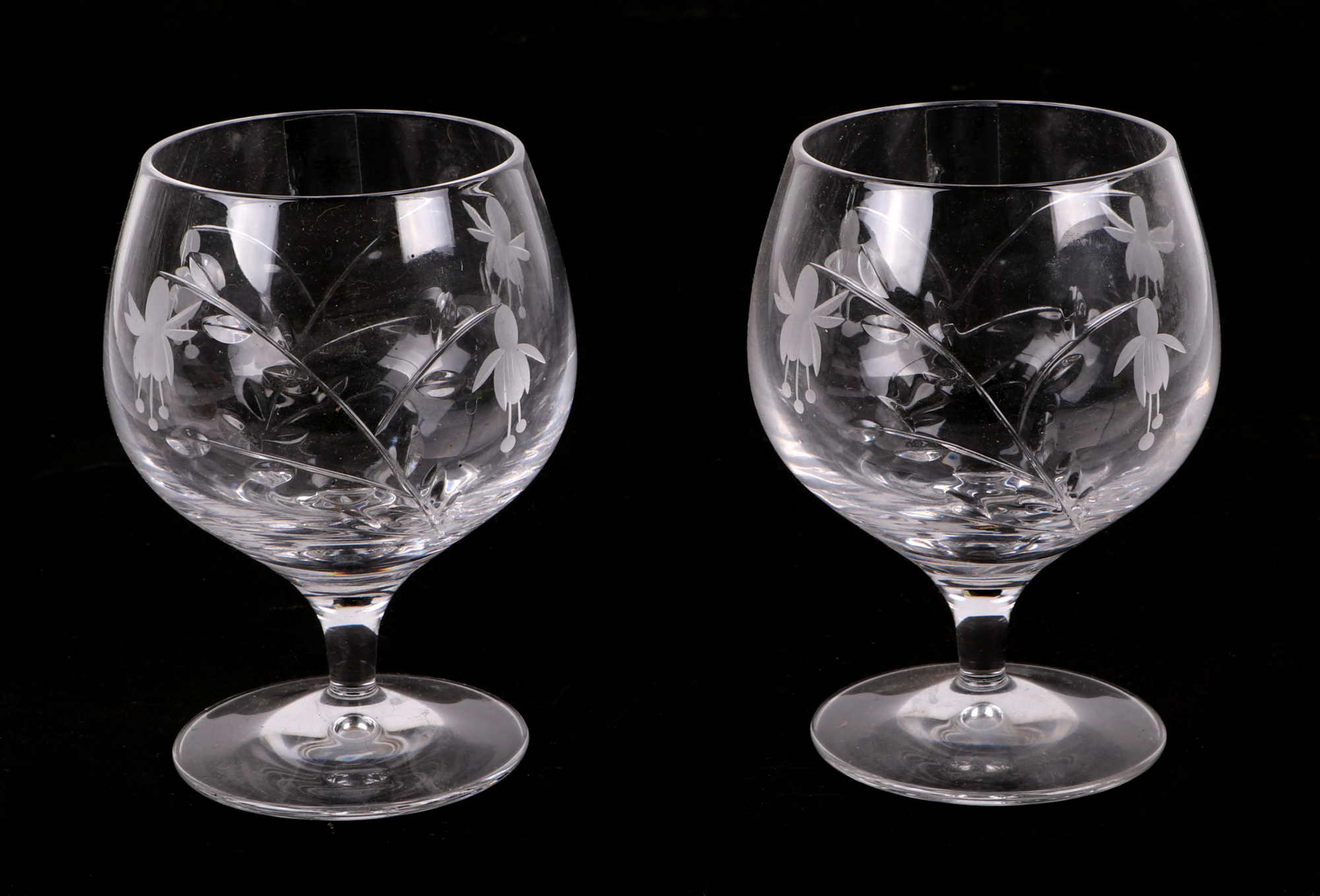 A 19th century cut glass water jug, 12cm high; a pair of crystal brandy glasses and other similar - Image 6 of 6