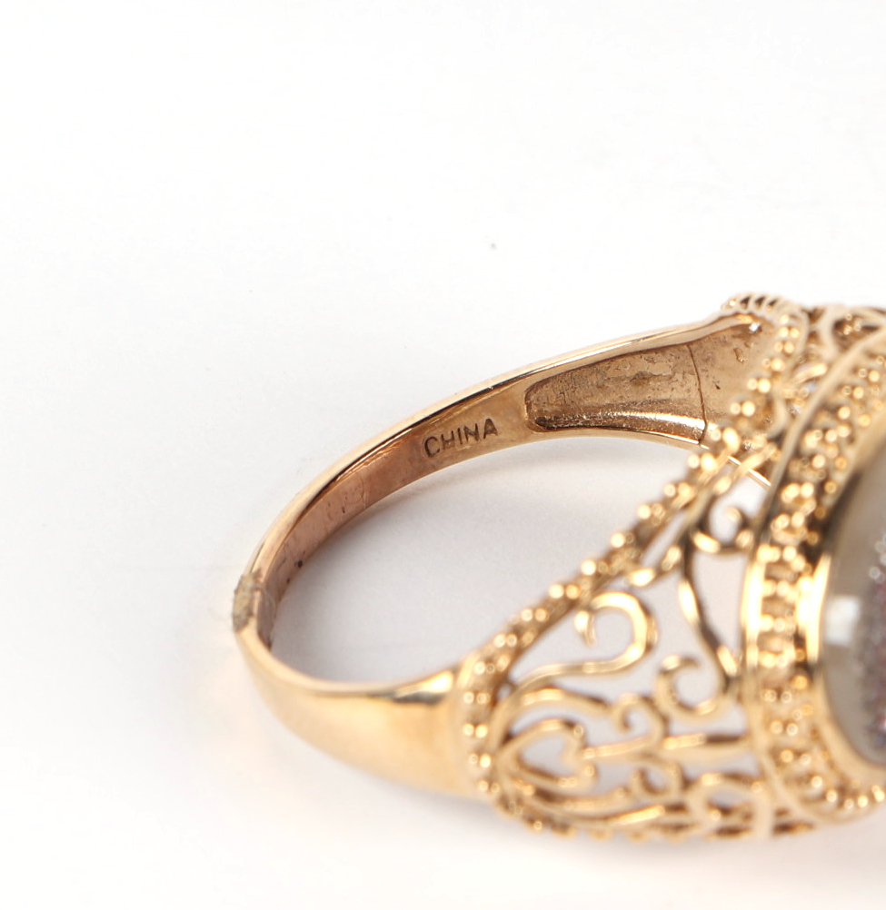 A 10ct gold dress ring, approx UK size Q, 3.8g. - Image 6 of 6