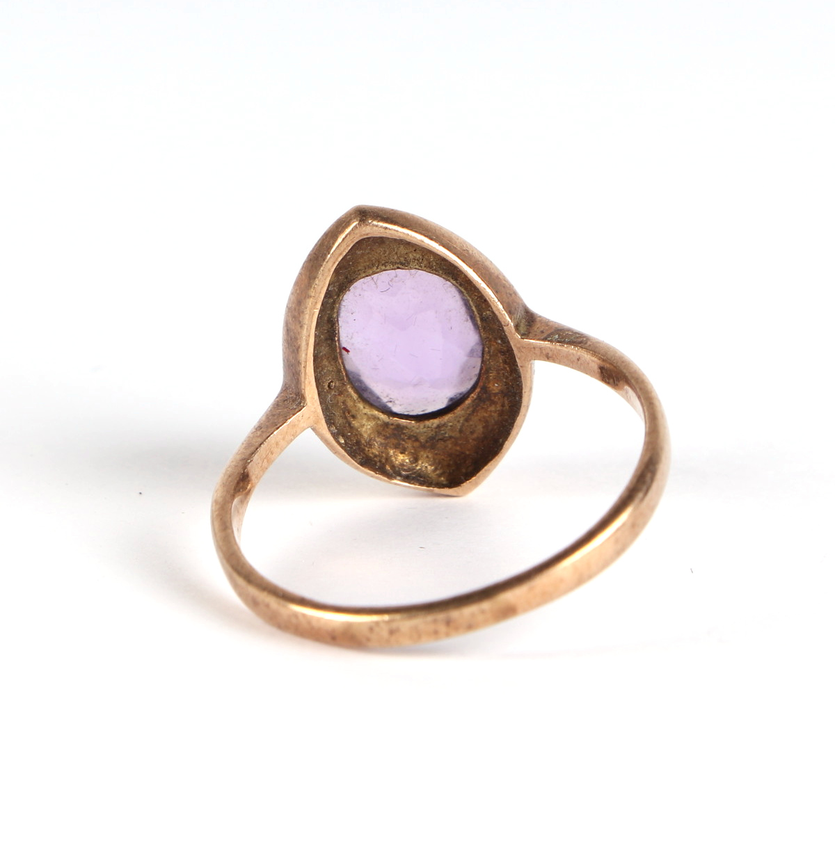 A 9ct gold amethyst ring, Birmingham 1924, 2.9g, approx. UK size Q - Image 4 of 5