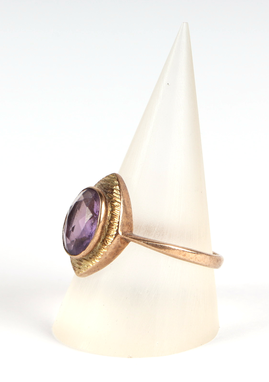 A 9ct gold amethyst ring, Birmingham 1924, 2.9g, approx. UK size Q - Image 3 of 5