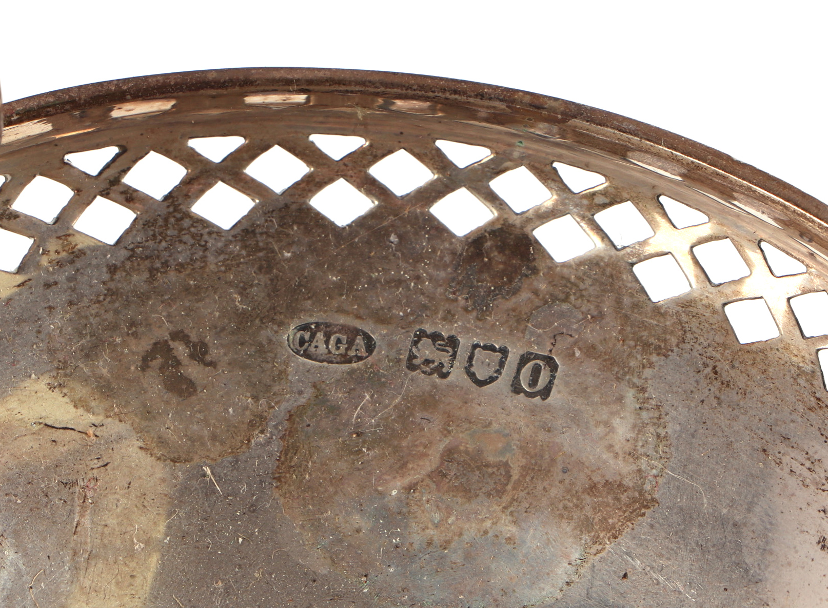An Edwardian silver twin handled bon-bon dish of Neo classical design, London 1908, 13cm high, 202g. - Image 2 of 2