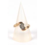 A 9ct gold dress ring, approx UK size N, 3g.