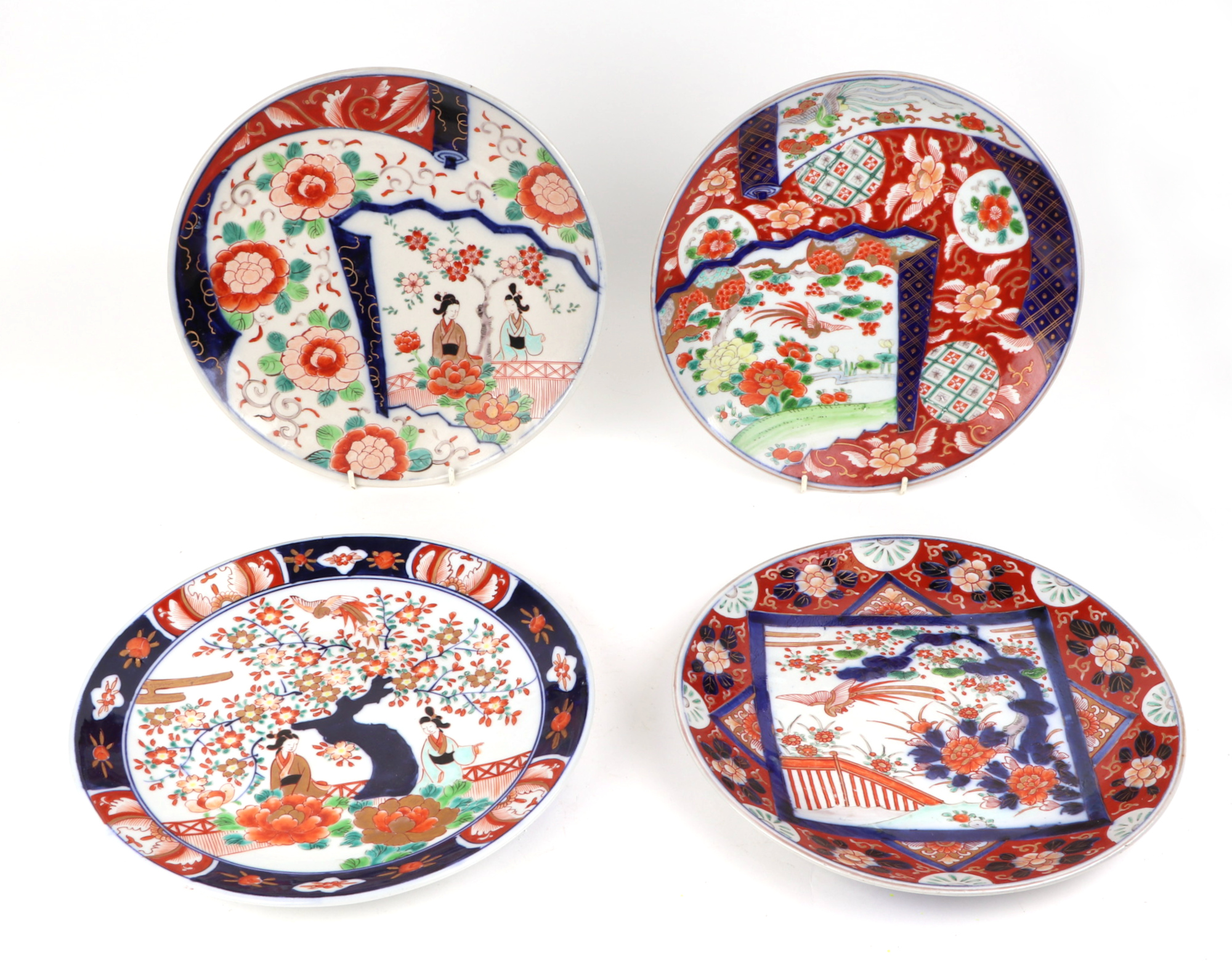 A group of Japanese Imari plates, largest 28cm diameter, a pair of Chinese plates, decorated birds - Image 4 of 4