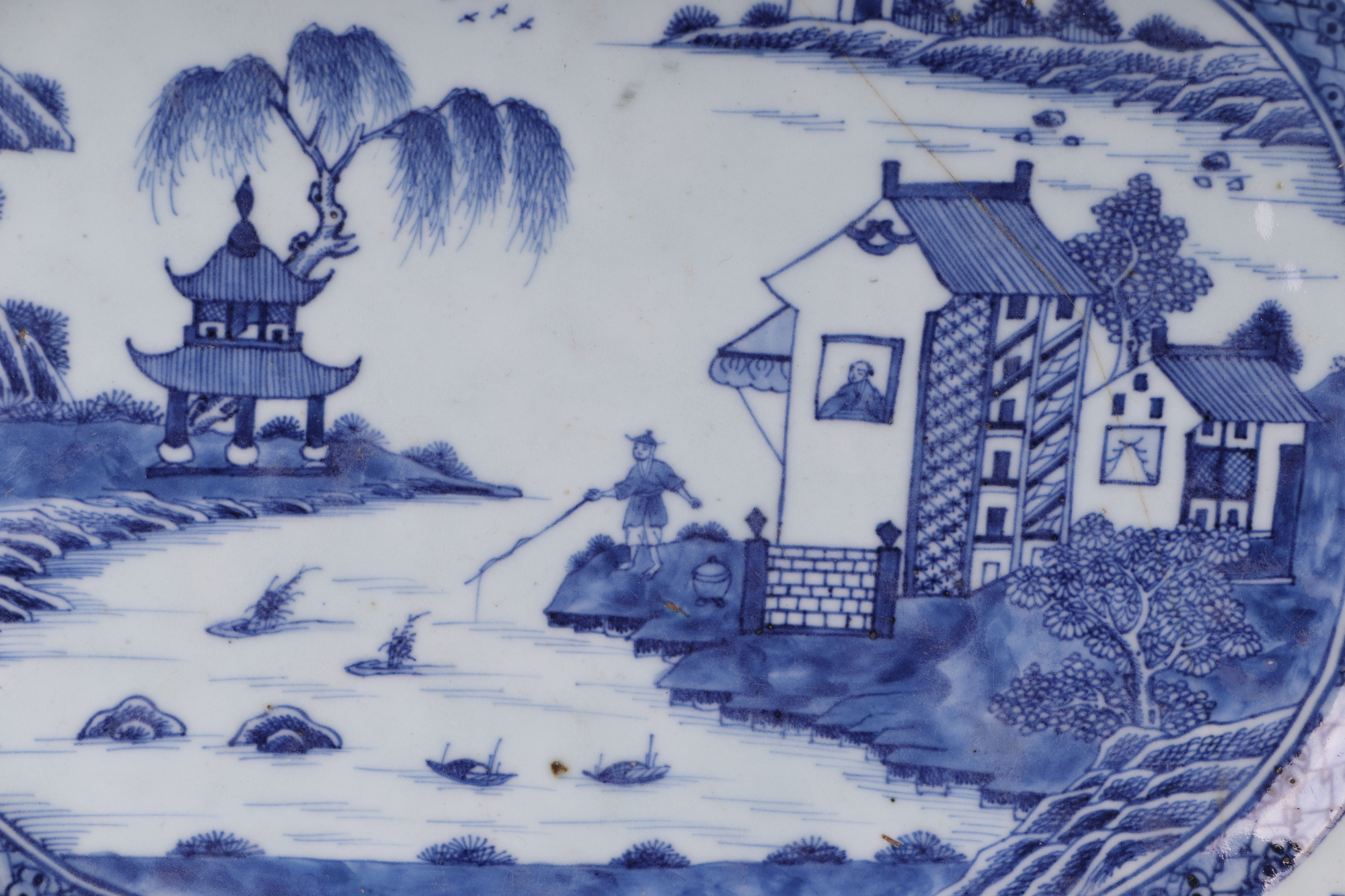 An 18th century Chinese blue & white shaped rectangular meat plate decorated a river scene with a - Image 3 of 12