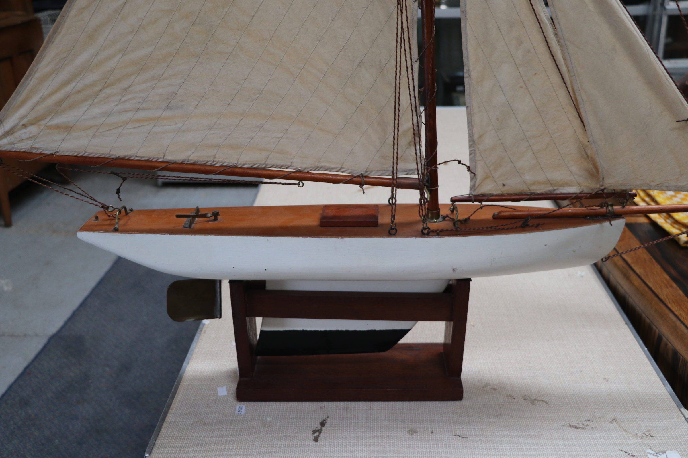 A pond yacht, having a painted hull, 72cm long, mounted on a stand. Condition Report Looks to be - Image 14 of 14