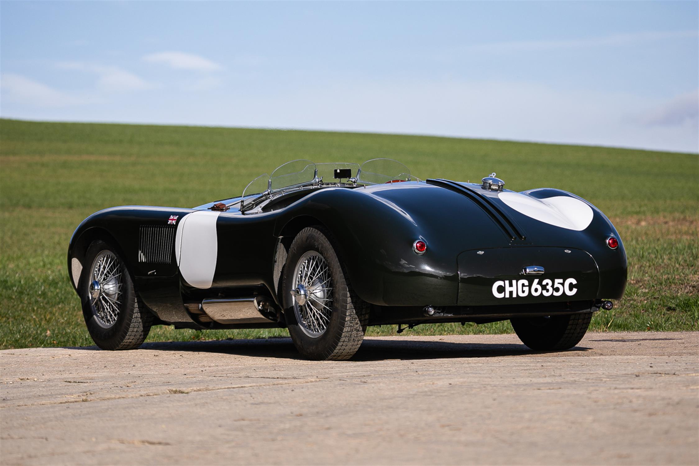 1965 Jaguar C-Type Replica by Proteus (3.5-Litre) - Image 4 of 10