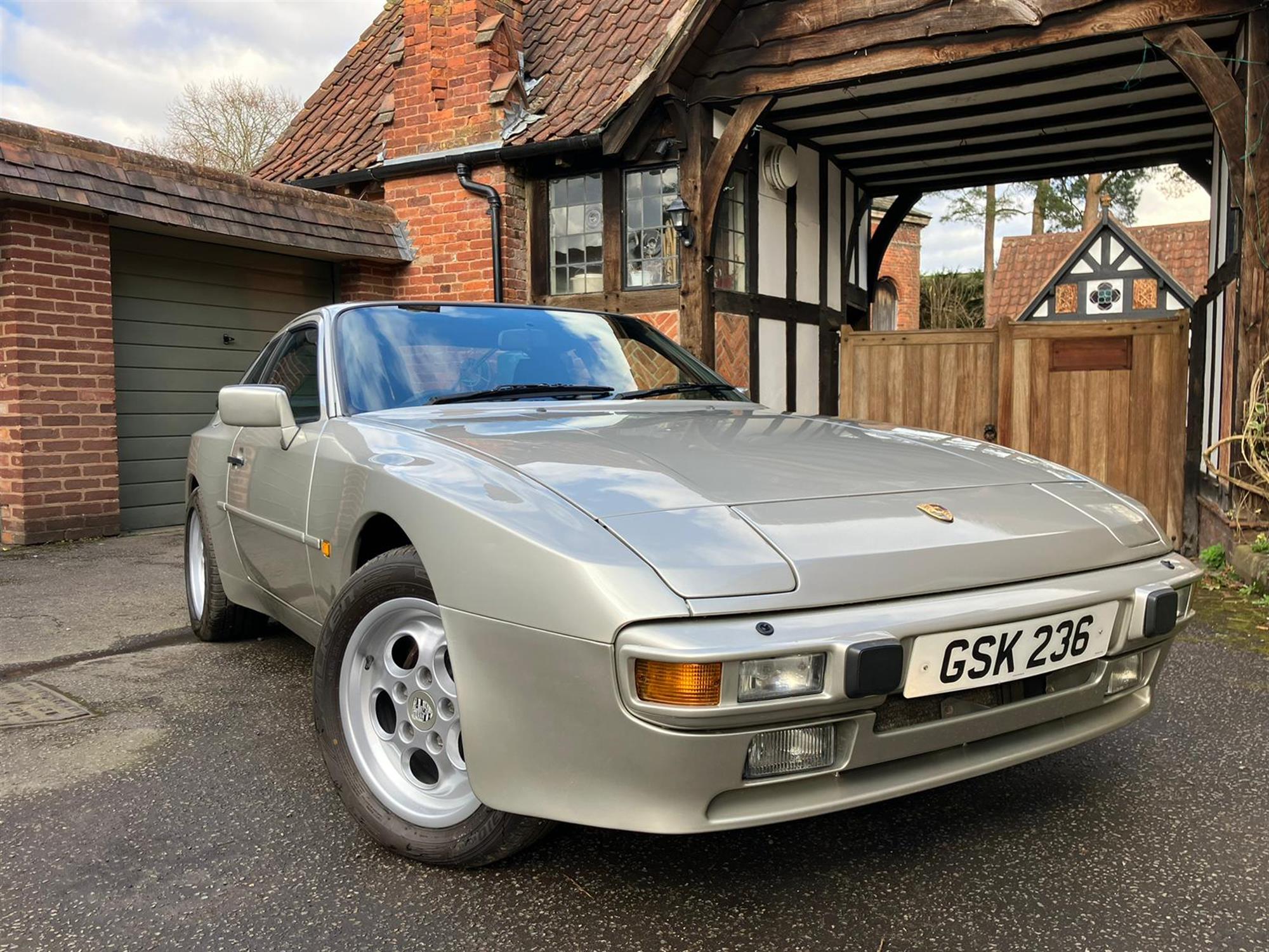 1988 Porsche 944 Coupé - Manual - Image 10 of 10