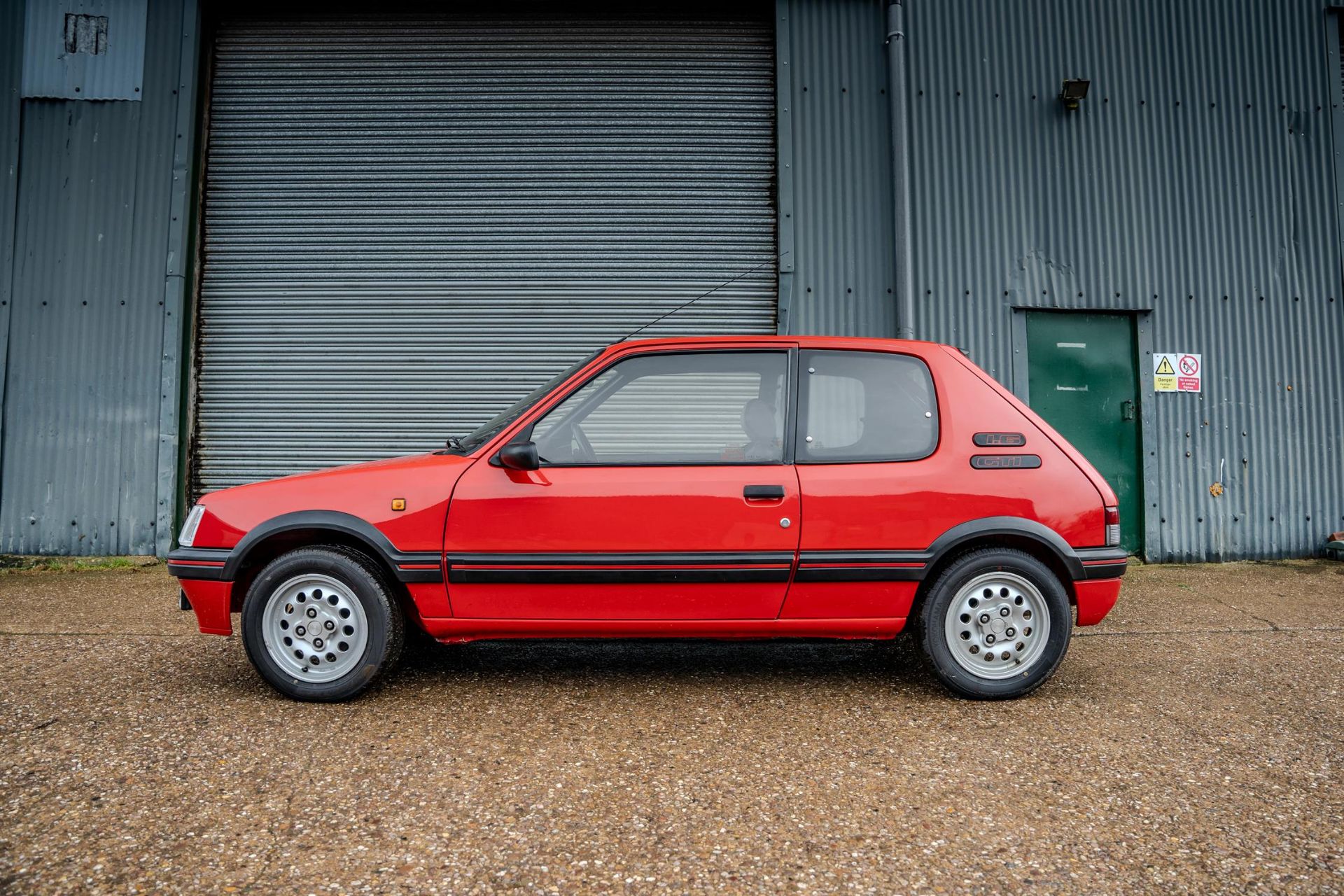 1990 Peugeot 205 GTi 1.6 (Phase 2) - Image 5 of 10