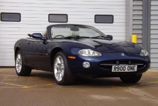 2001 Jaguar XK8 Convertible (X100)