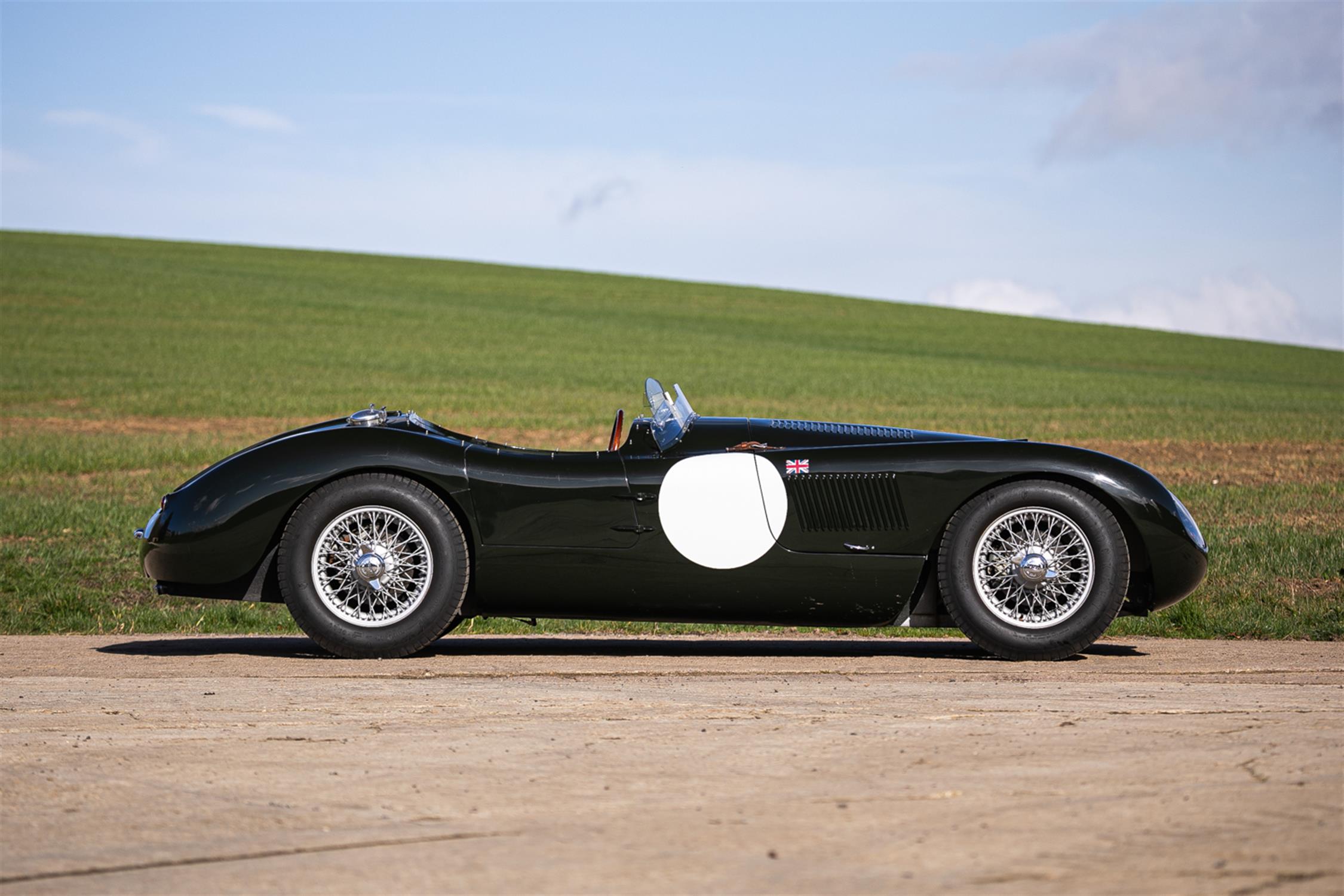 1965 Jaguar C-Type Replica by Proteus (3.5-Litre) - Image 6 of 10