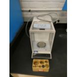 Mettler AE200 Electronic Scale