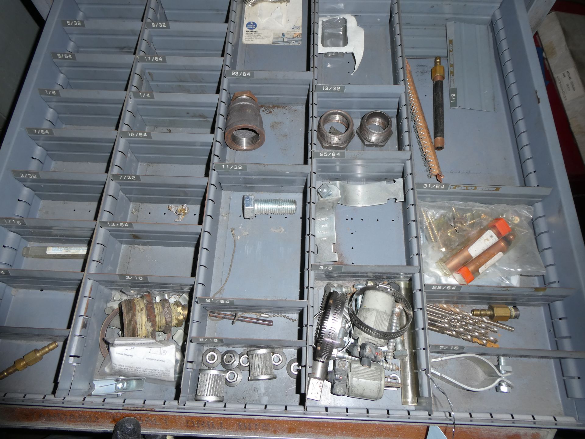 Vidmar 9 Drawer Cabinet with Contents - Image 2 of 9