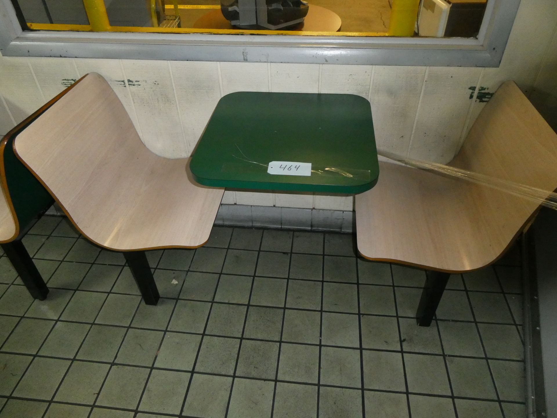 Table w/ Benches