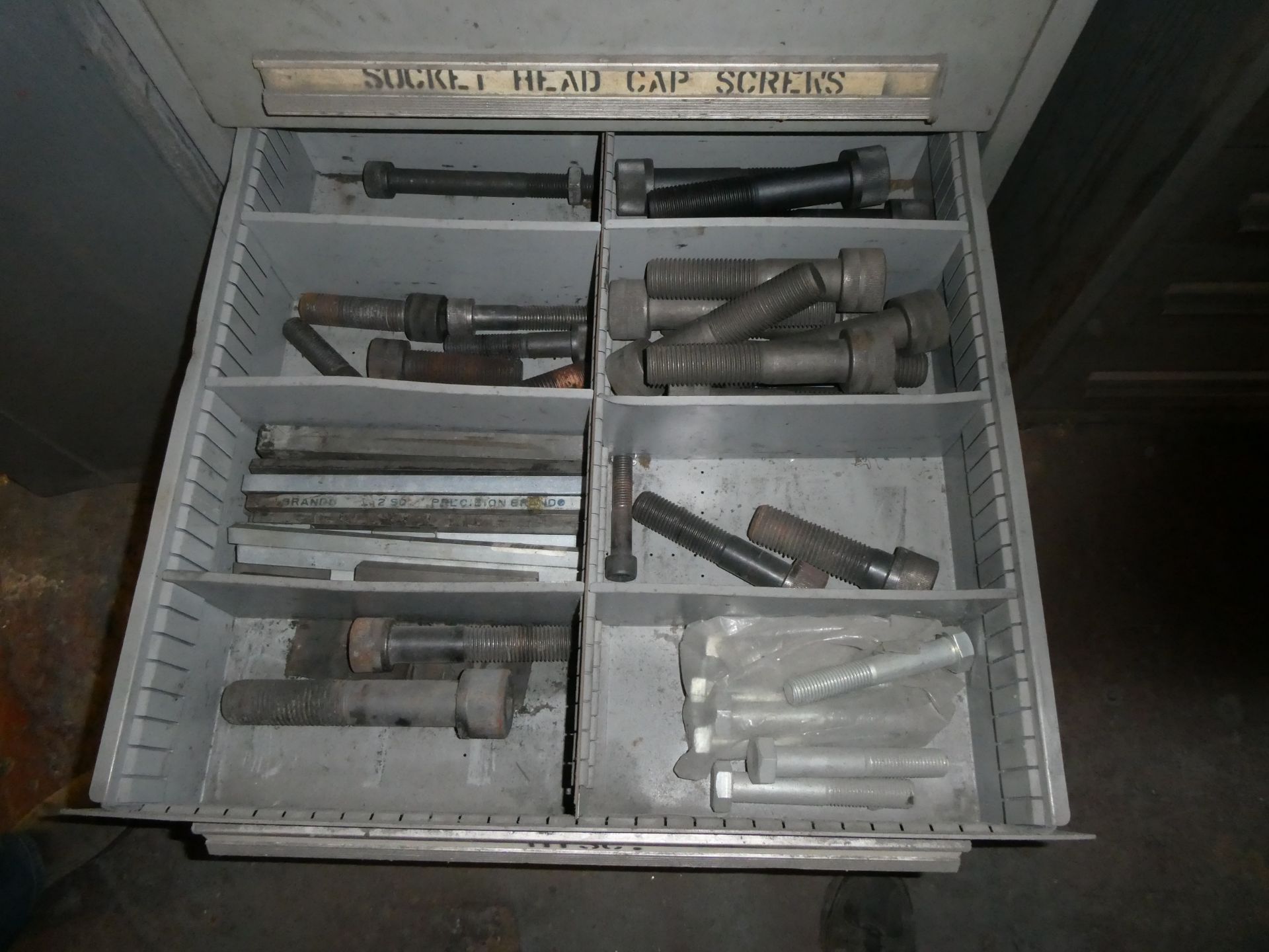 Lyon 9 Drawer Cabinet with Contents - Image 8 of 10