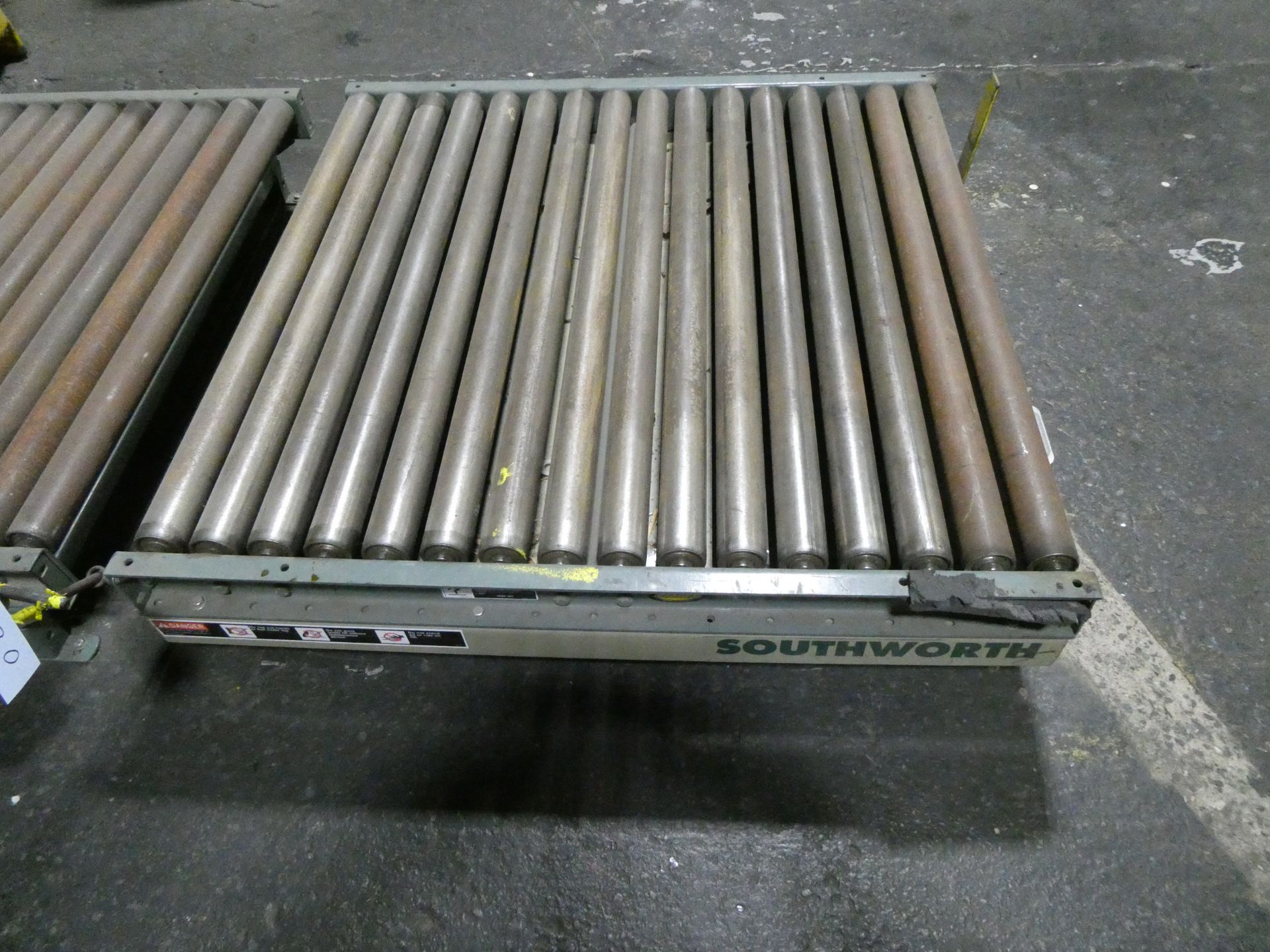 Southworth Lift Table w/ Outfeed conveyor - Image 2 of 4