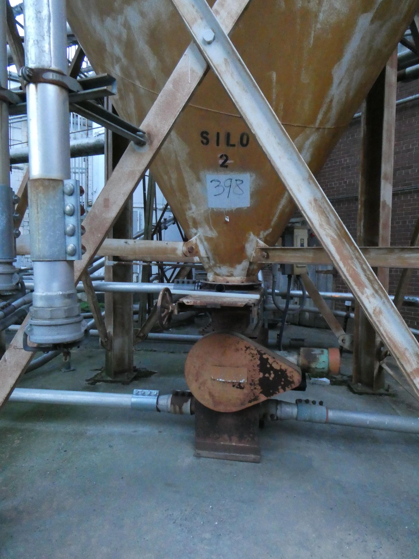 Resin Silo With Rotary Valve Feeder - Image 2 of 2