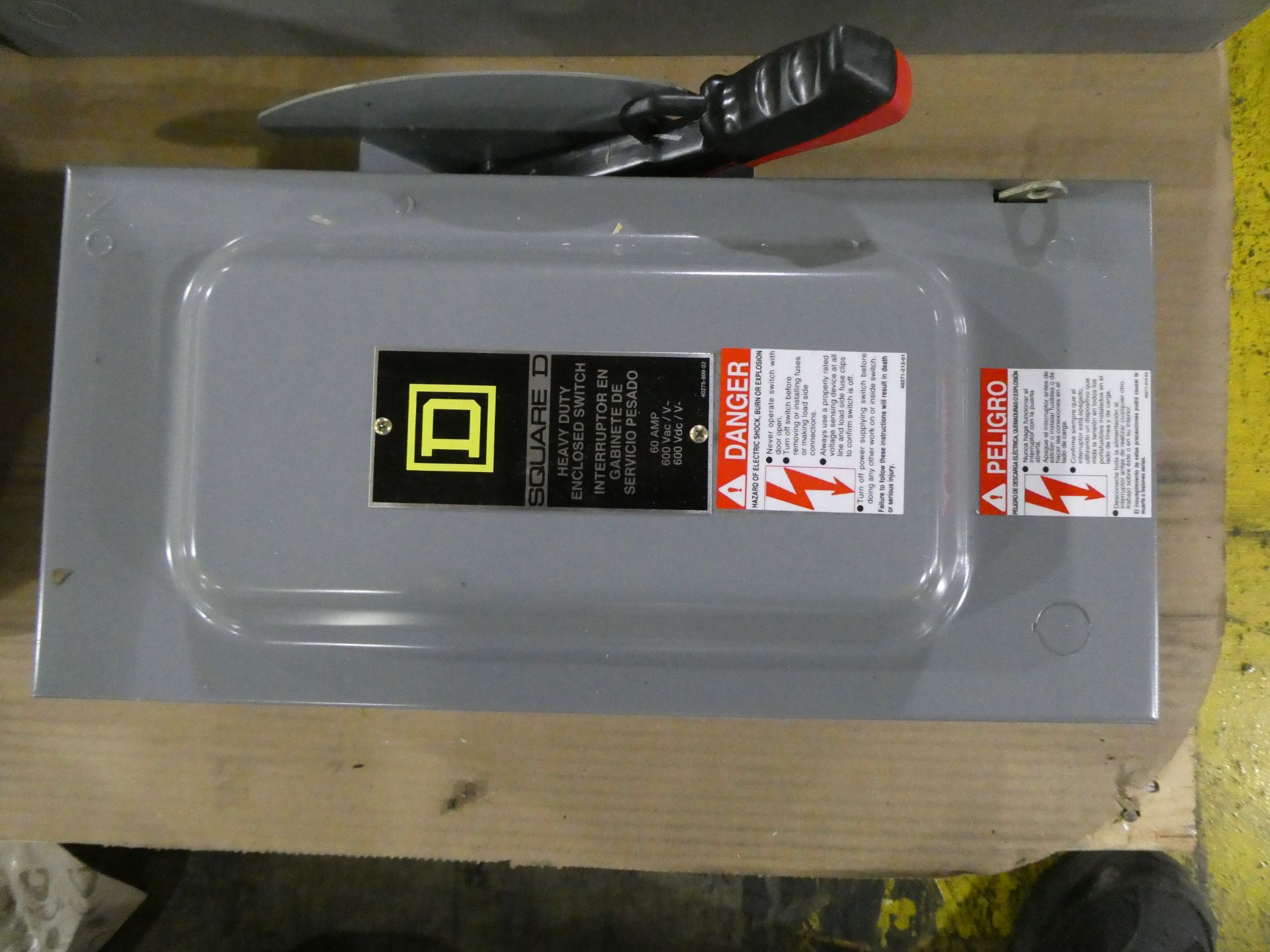 Pallet of Square D Safety Switches and Allen-Bradley Combination Starter Disconnect - Image 6 of 12