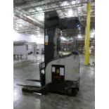 Crown Electric Reach Truck RR 5200 4500lb