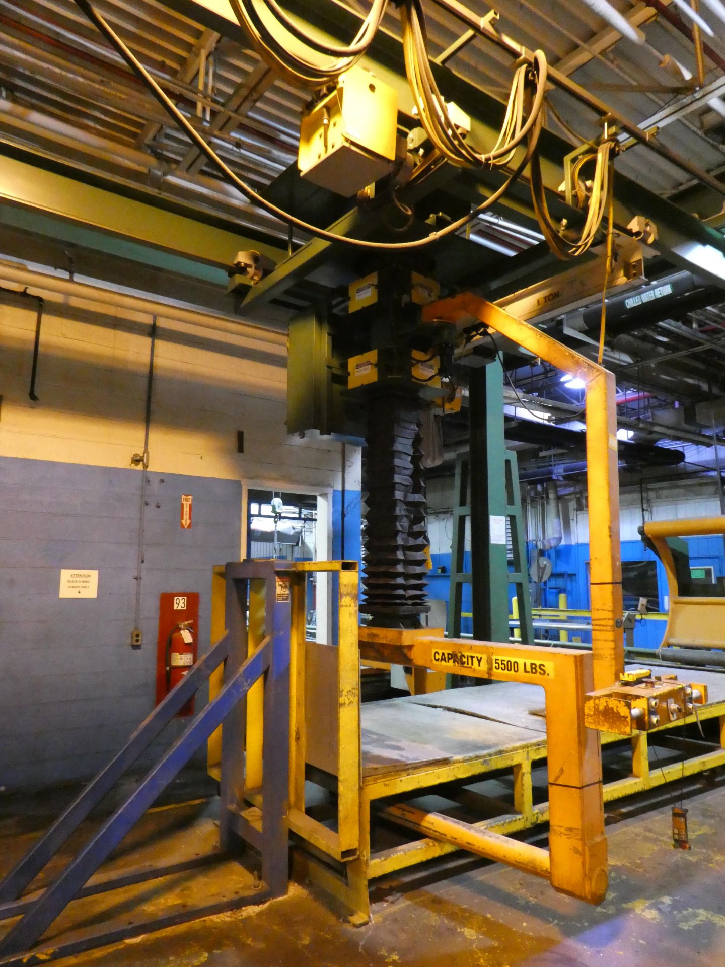 Automatic Handling Overhead Roll Manipulator System - Image 3 of 7