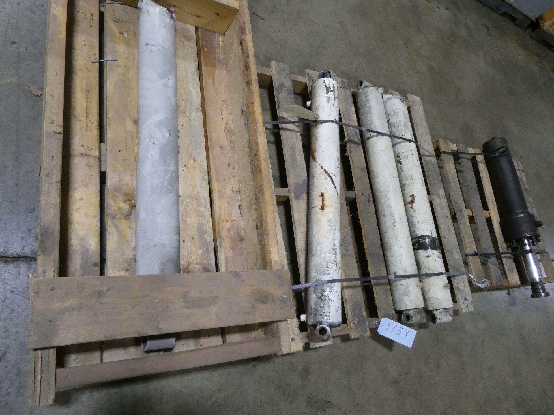 (3) Pallets of Hydraulic Arm Cylinders