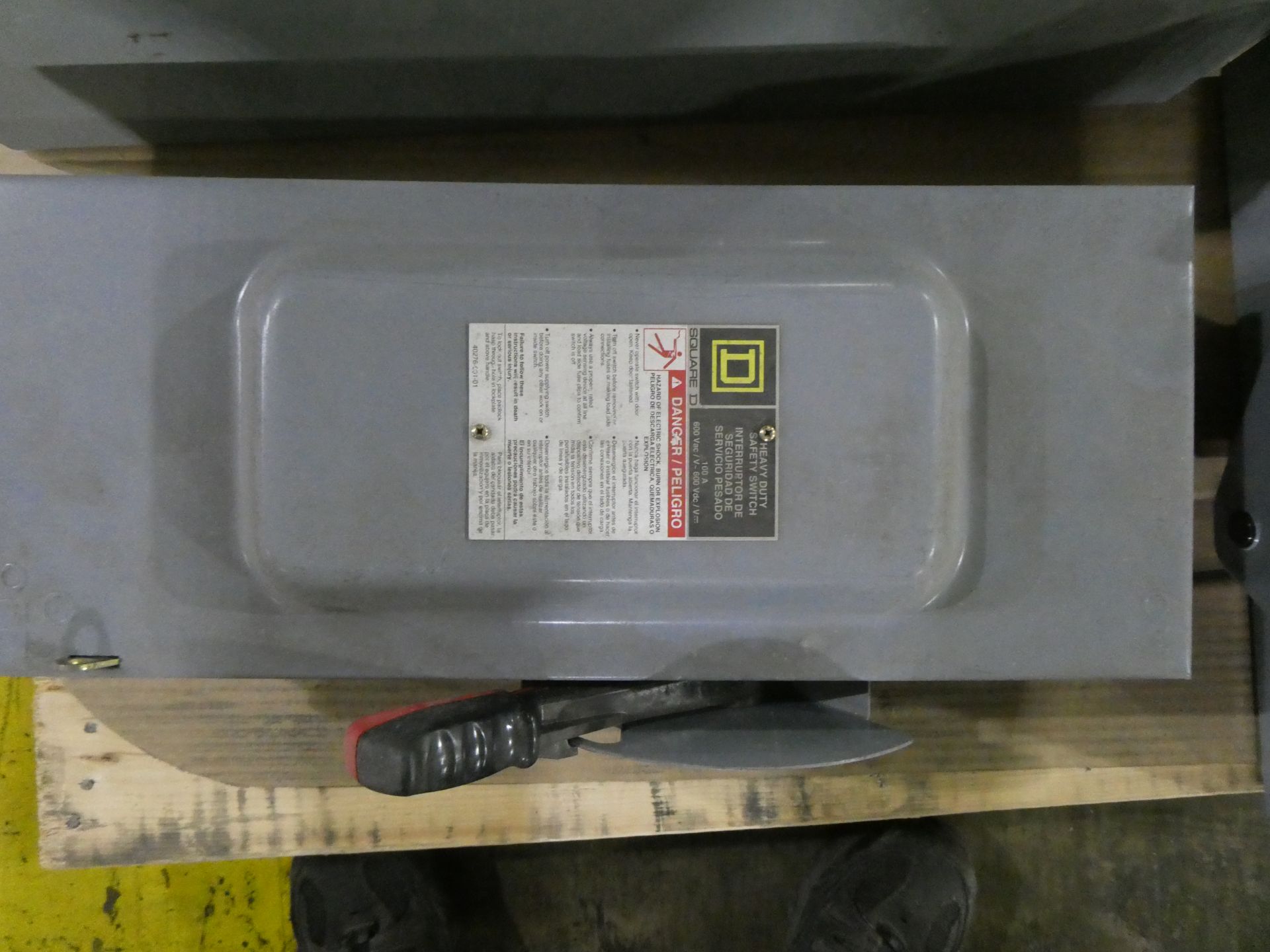 Pallet of Square D Safety Switches and Allen-Bradley Combination Starter Disconnect - Image 8 of 12