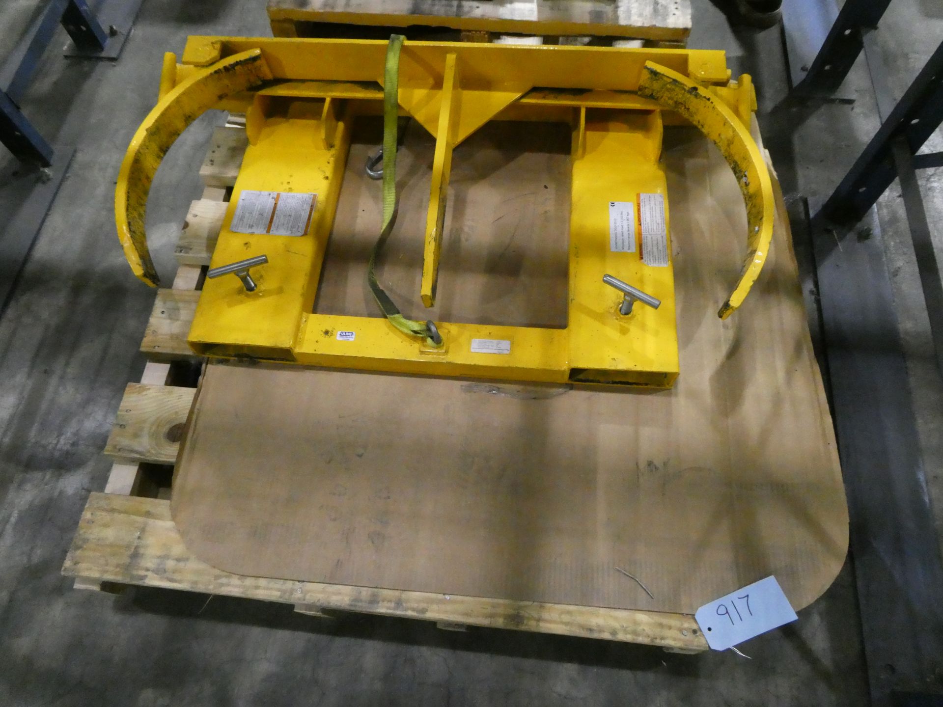 2,000lb Forklift Dual Barrel Clamp