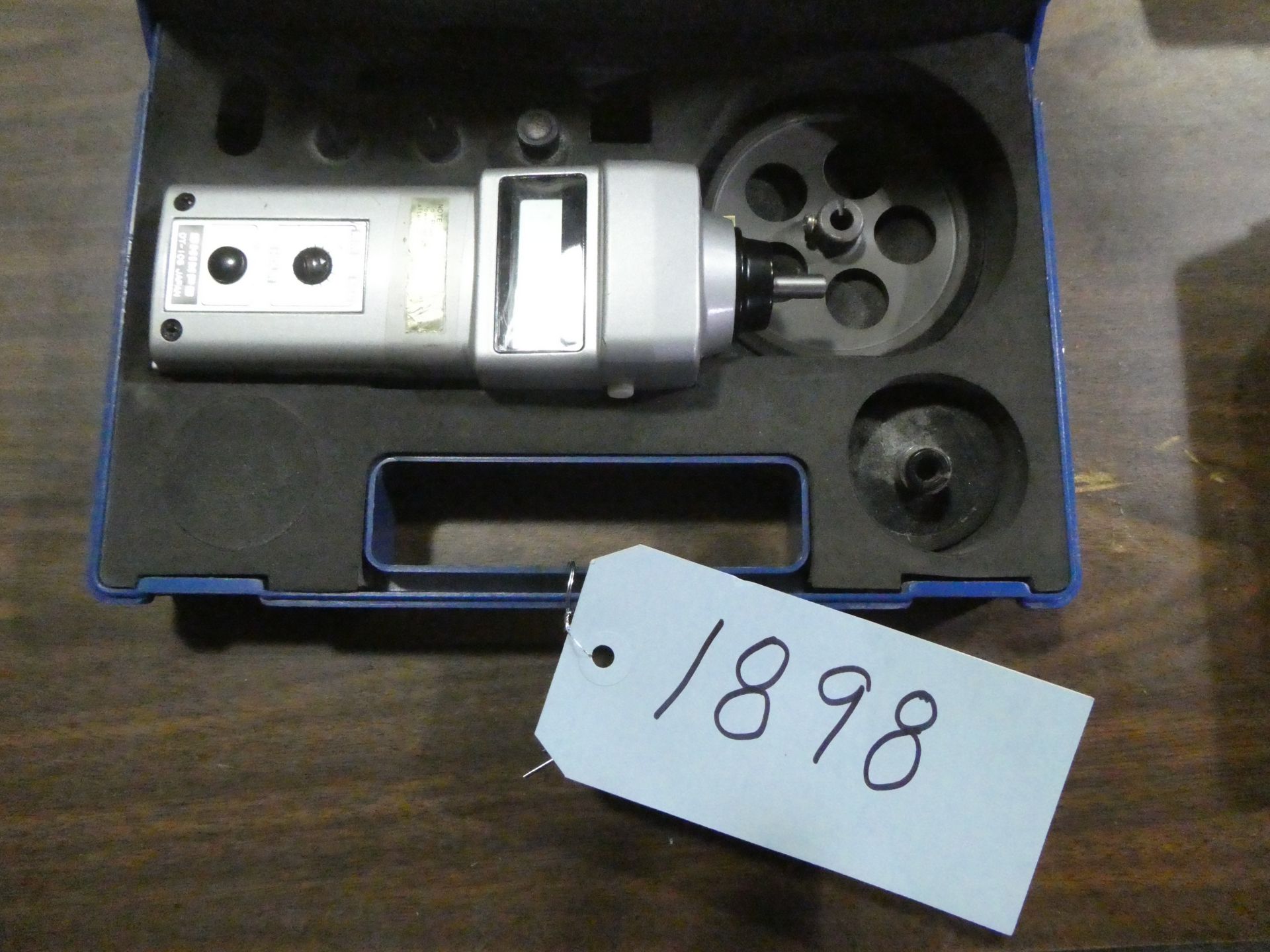 Shimpo DT-105 Handheld Tachometer