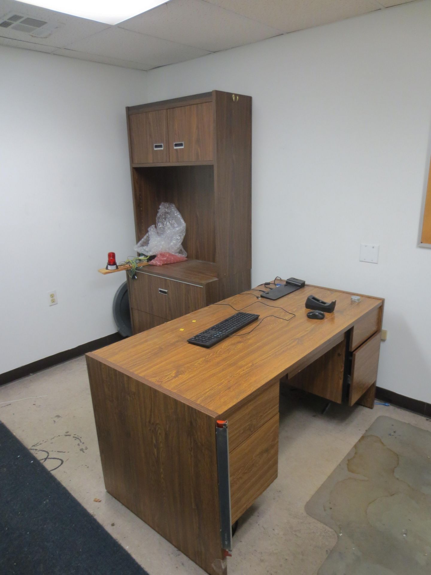 Contents of 3 Offices - Image 7 of 11