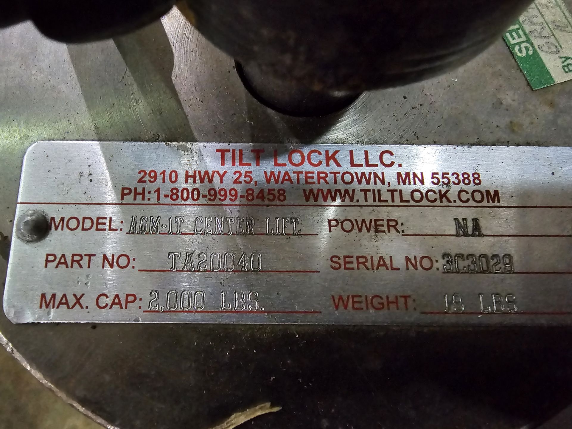 (2) 6" Tilt Lock Center Lifts For Vertical Roll Handling - Image 3 of 3