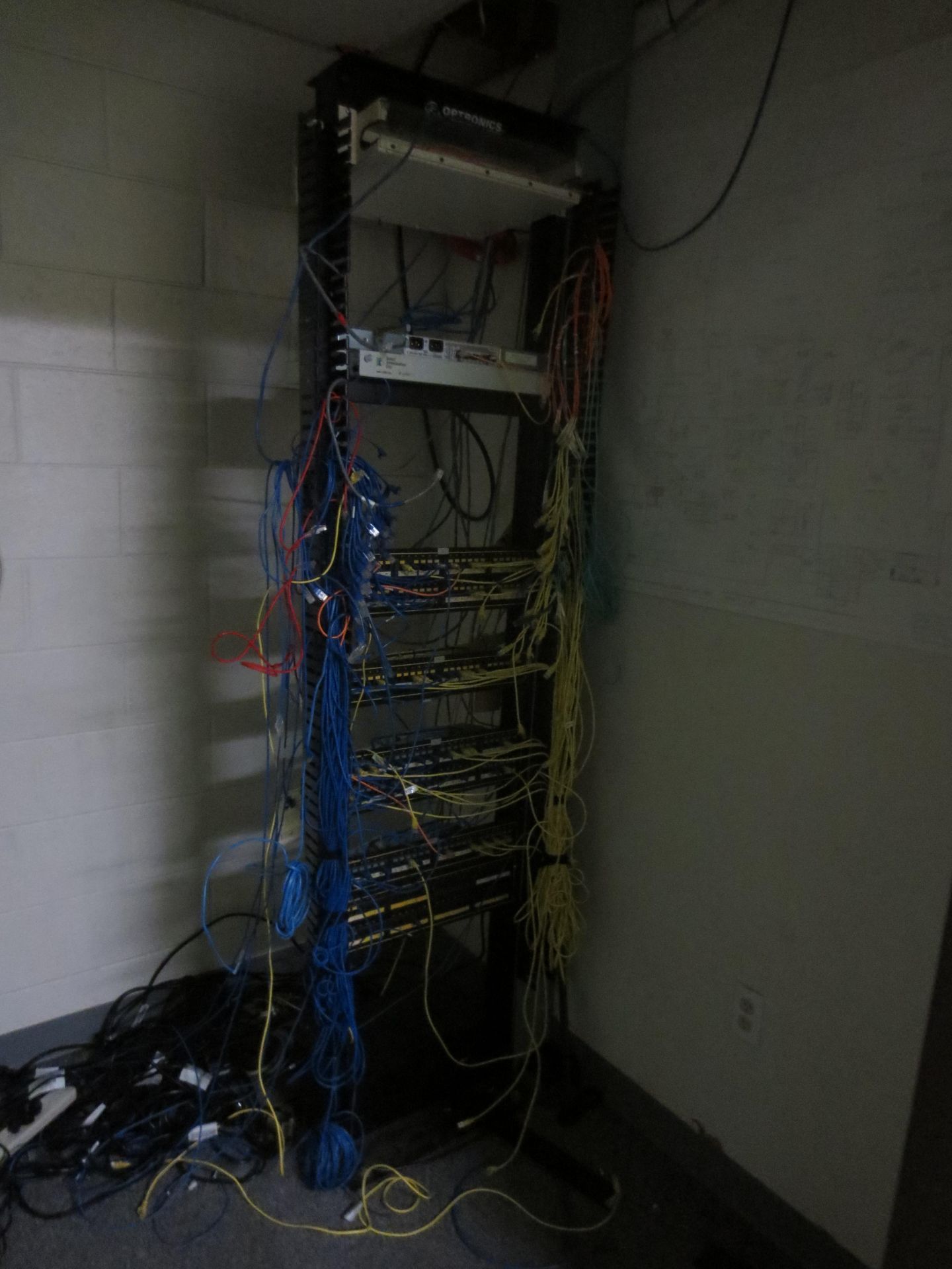 Contents of IT/Computer Room - Image 6 of 8