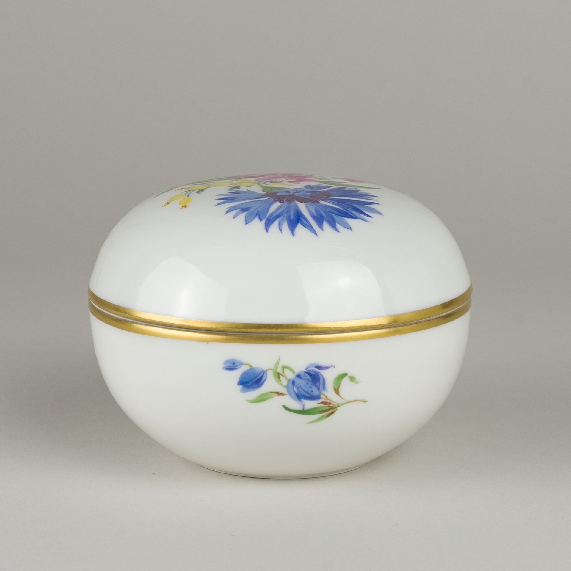 Meissen Deckeldose Bunte Blume 4. Wahl nach 1934 - Image 4 of 7