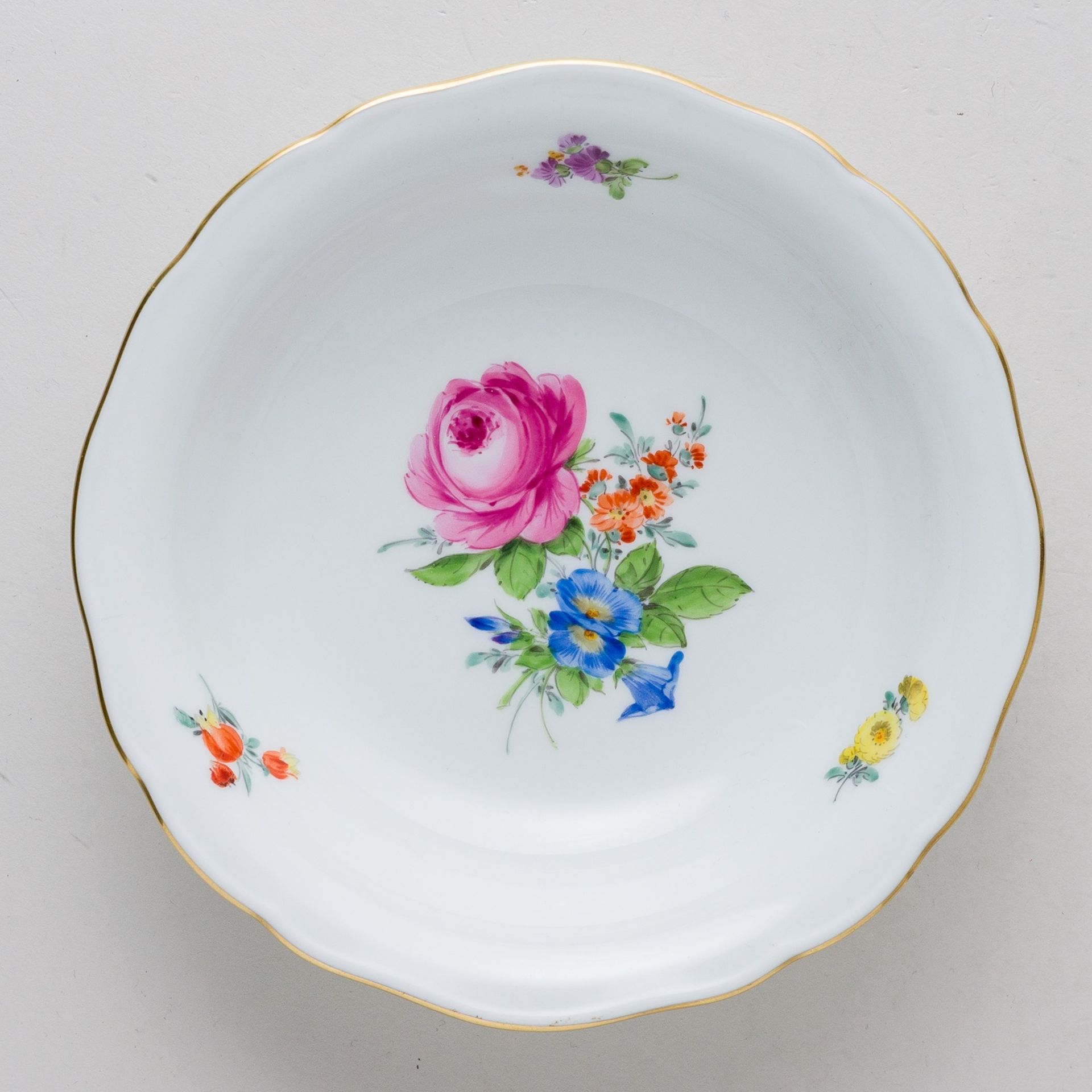 Meissen Schale rund Bunte Blume mit Roter Rose 2. Wahl nach 1934 - Bild 2 aus 3