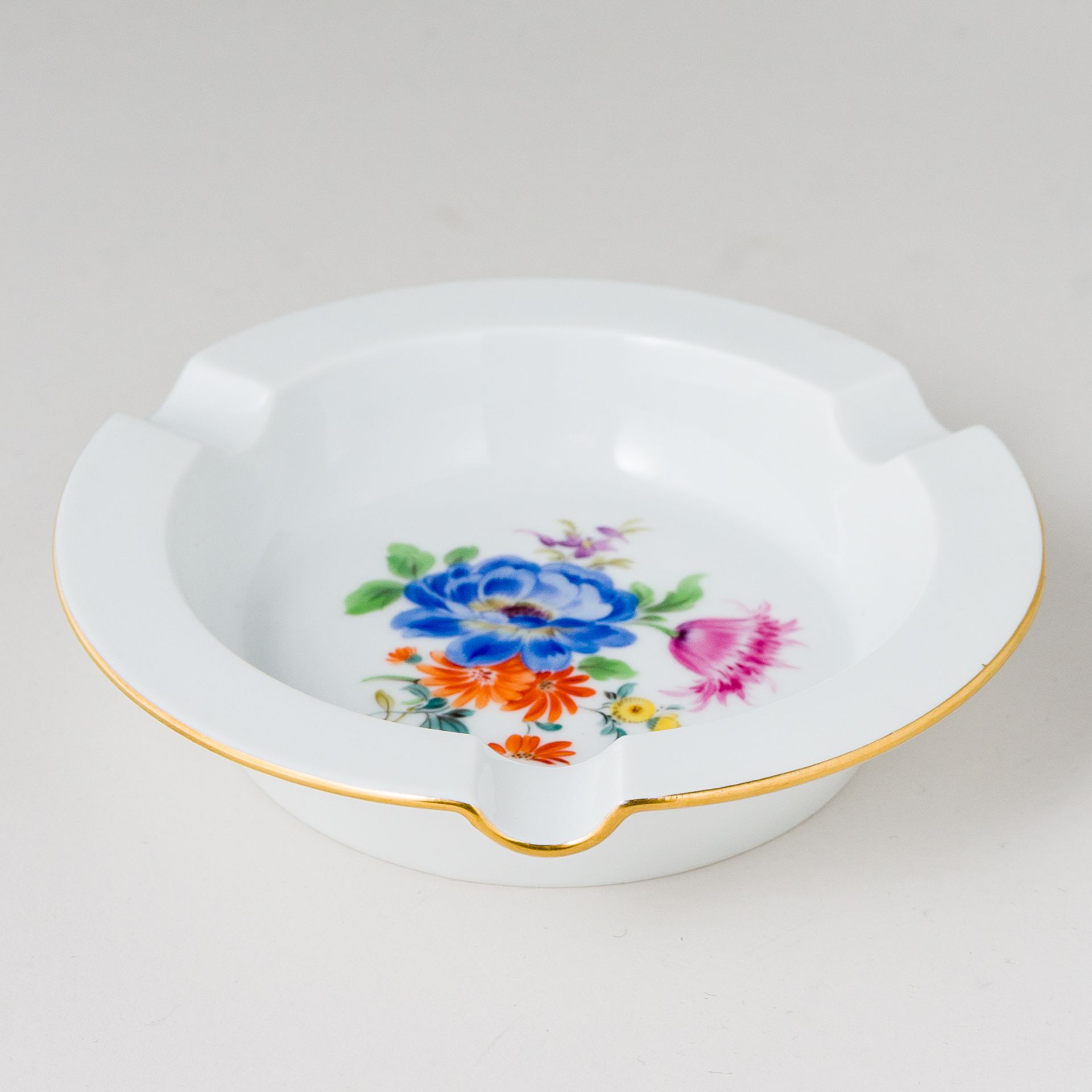 Meissen Aschenbecher Bunte Blume Bukett 1. Wahl nach 1934 - Image 3 of 3