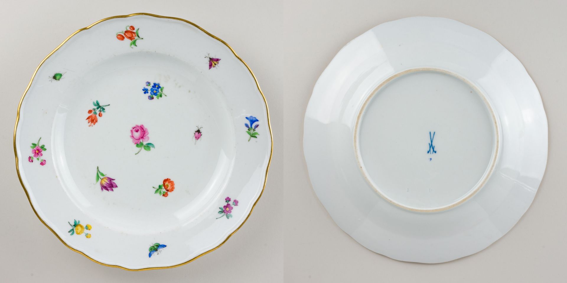 Meissen 8 x Speiseteller Streublümchen mit Insekten 1. Wahl Knaufzeit, 1815-1924 - Image 3 of 10