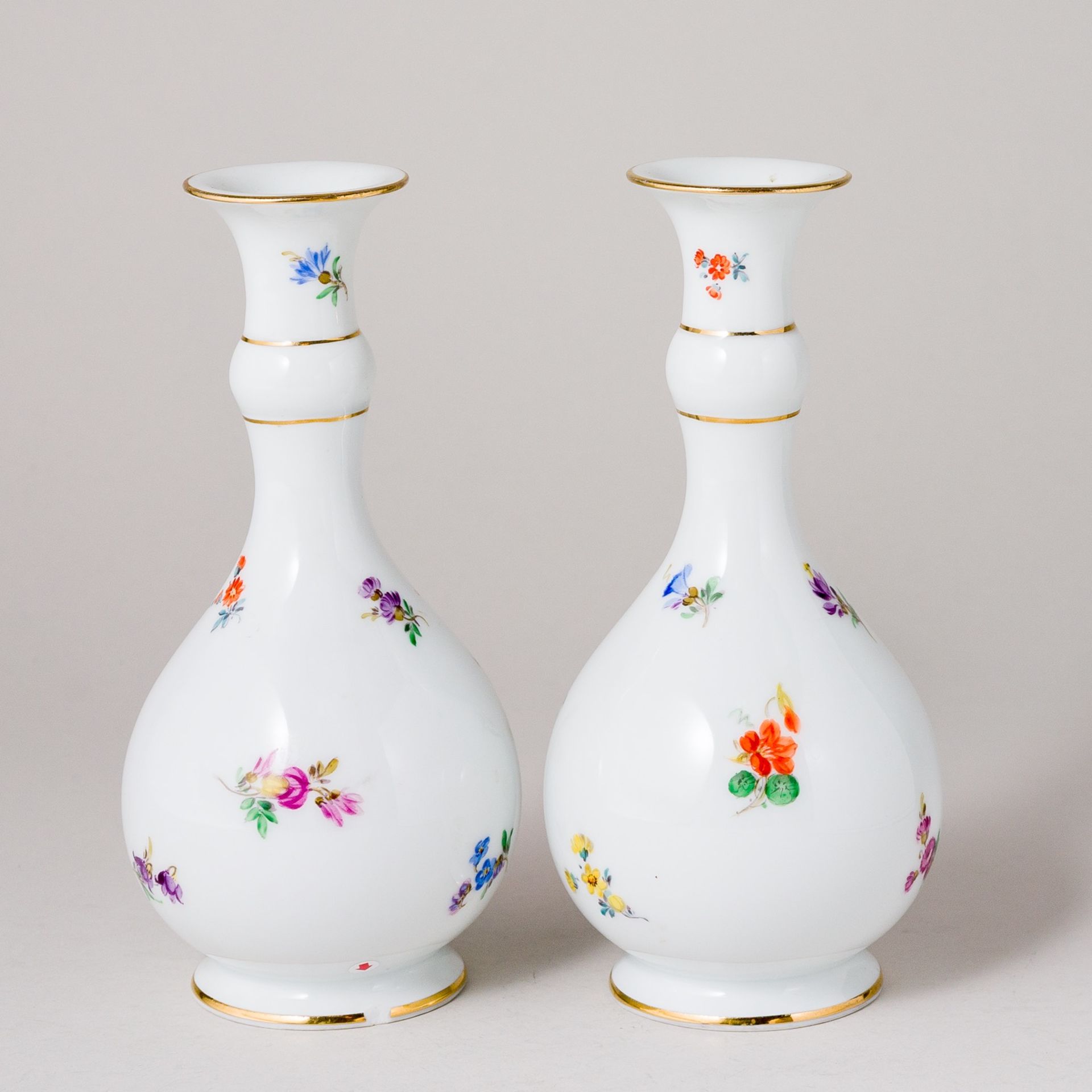 Meissen 2 x Vase Streublümchen 16,5 cm 2. Wahl Pfeifferzeit - Bild 2 aus 6