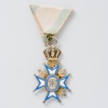 St. Sava Orden Ritterkreuz mit Krone am Band im Etui