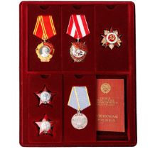 Collection of 5 Orders and 1 Medal in the Box