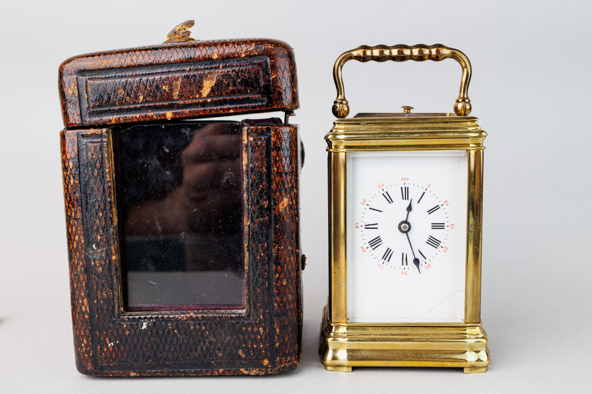 Miniature brass carriage clock in case - Image 10 of 21