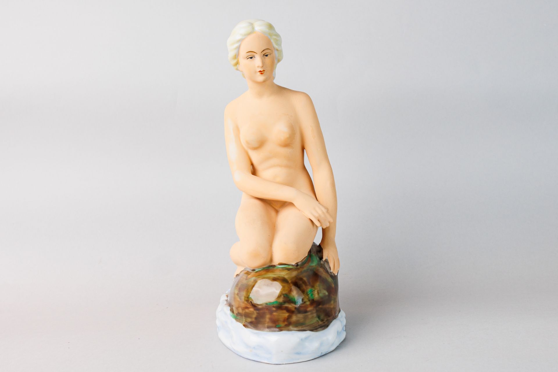 Figurine ""Nude girl"