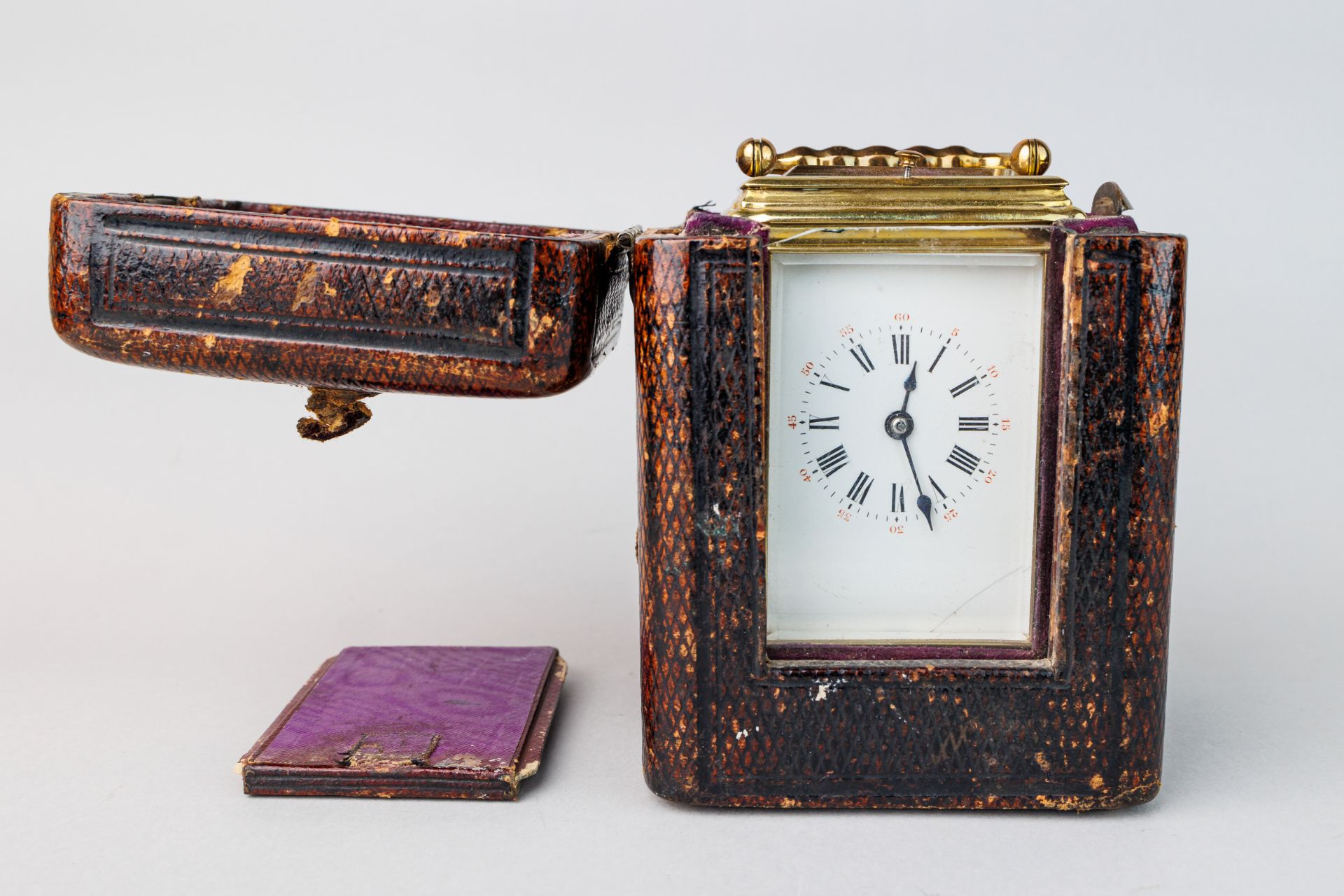 Miniature brass carriage clock in case - Image 6 of 21