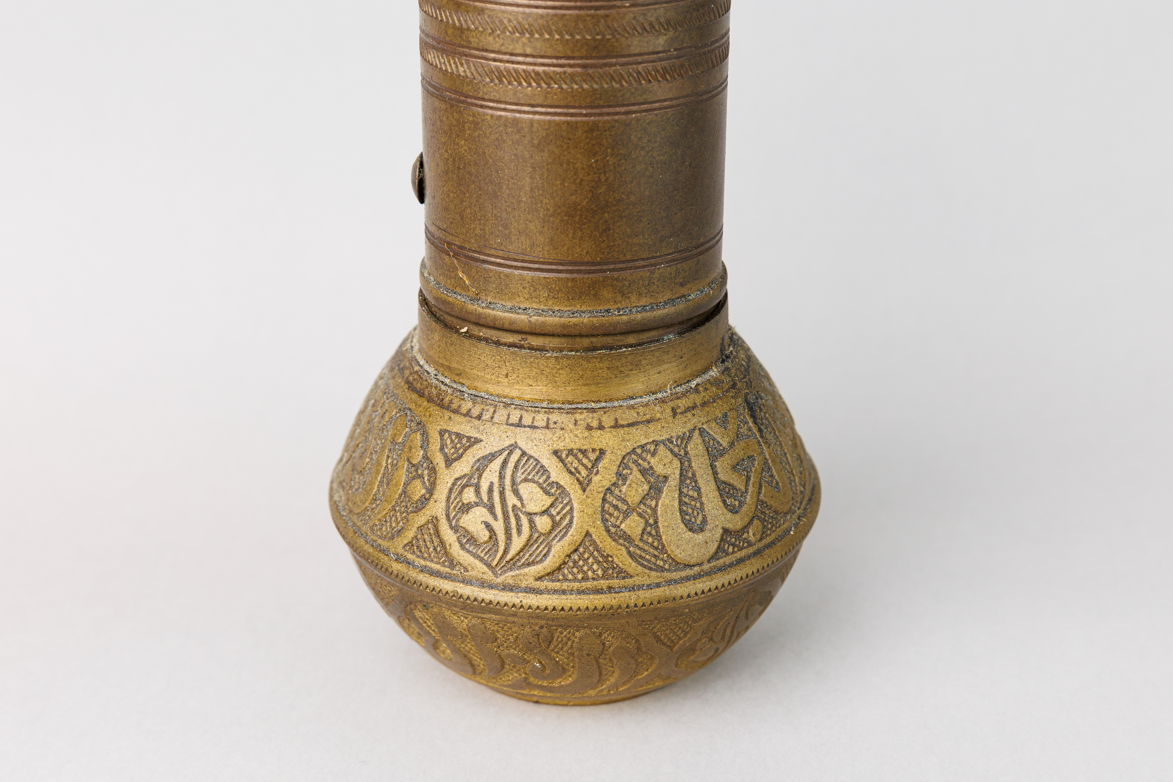 Antique manual bronze coffee grinder - Image 6 of 6
