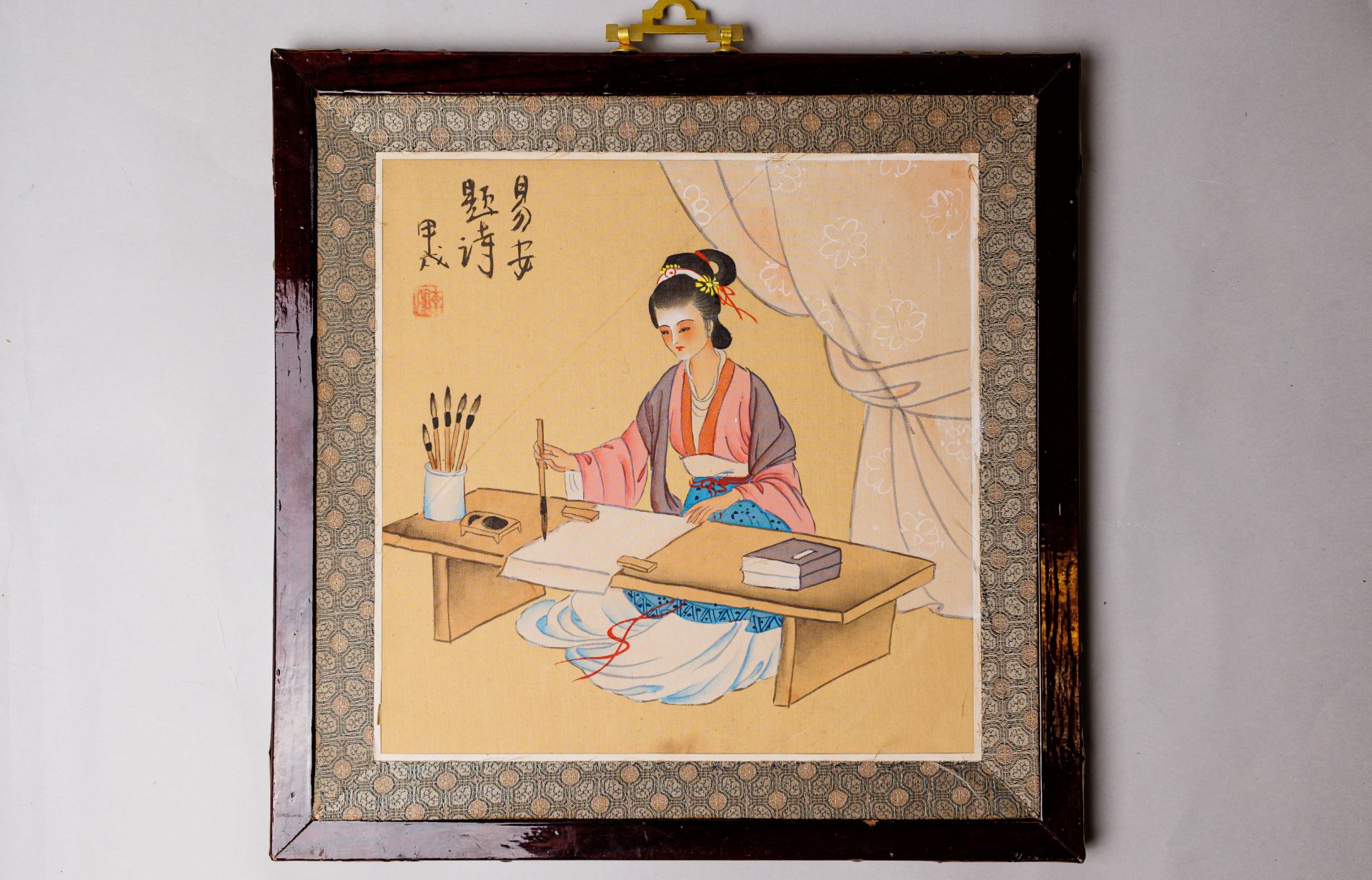 Chinese art "The woman is writting"