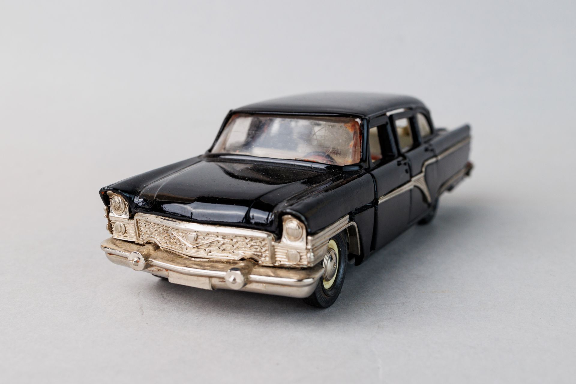 Model Car Chaika (Seagull) GAZ-13 - Bild 5 aus 8