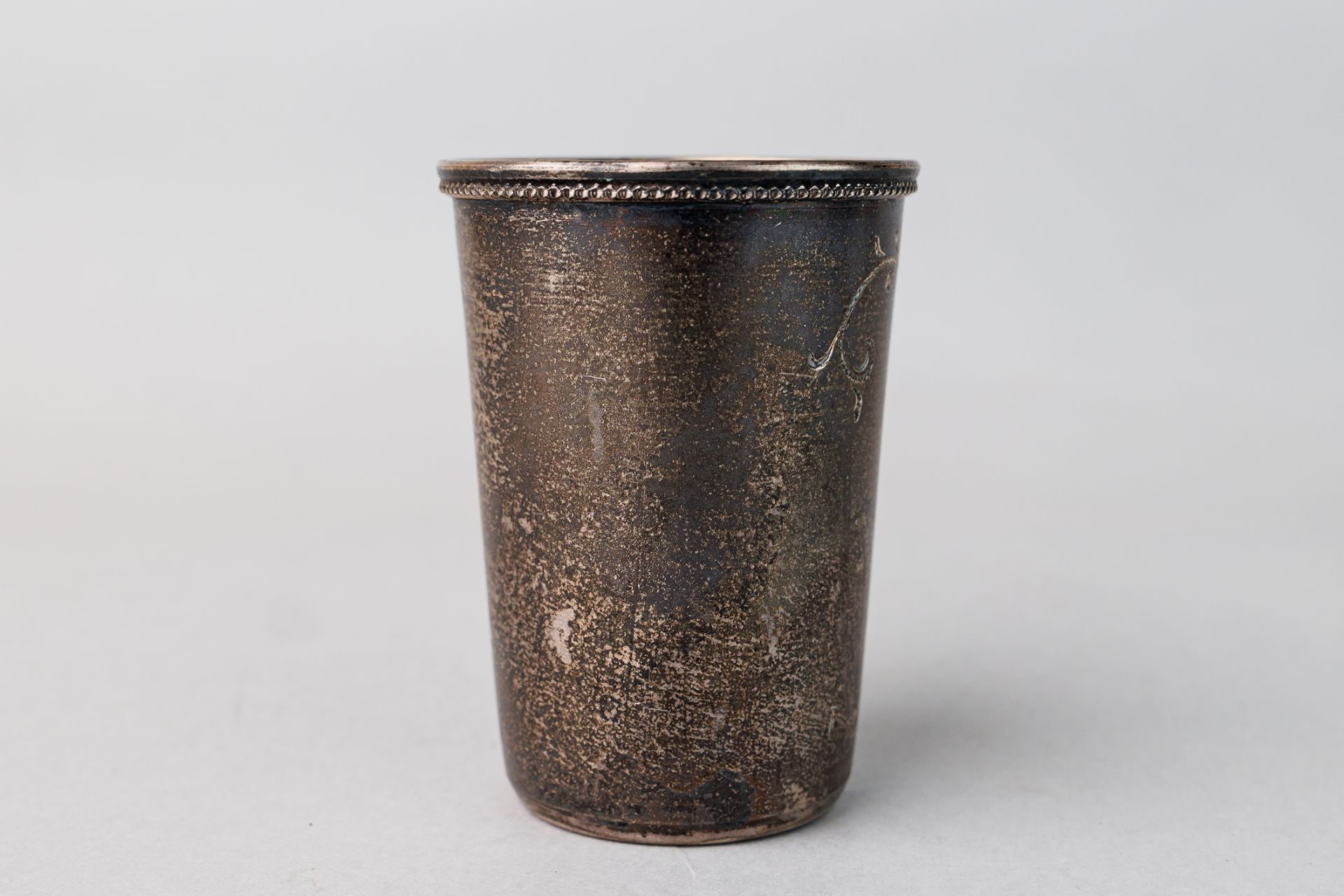 Vintage beaker - Image 3 of 6